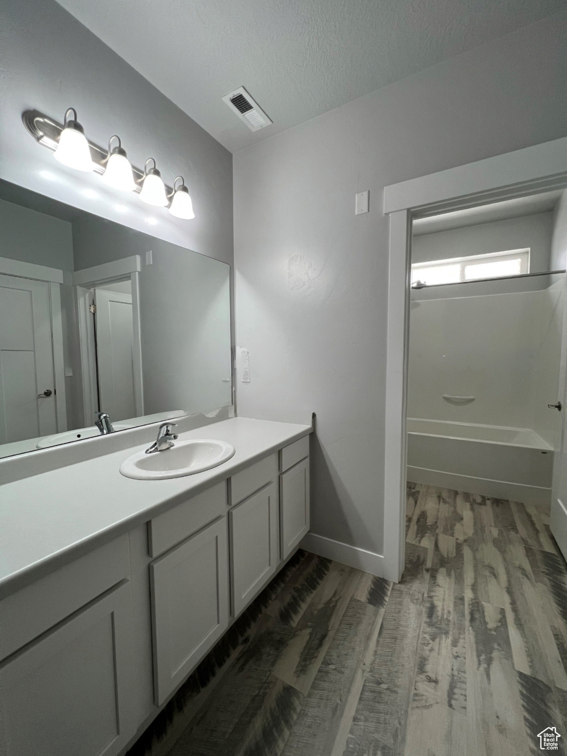 THE EXCHANGE - Residential