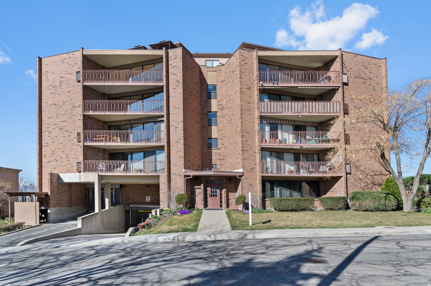 TOWER HILL - Residential