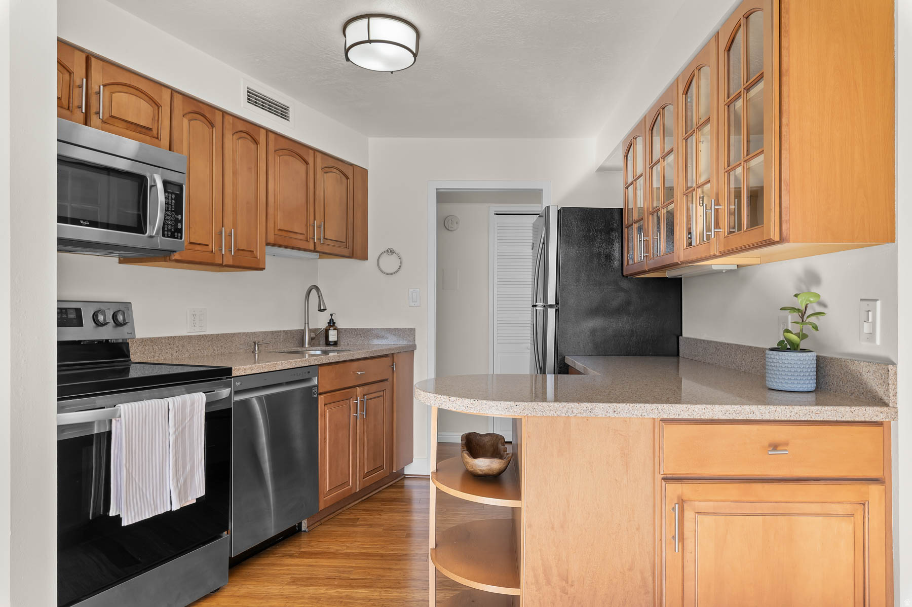 TOWER HILL - Residential