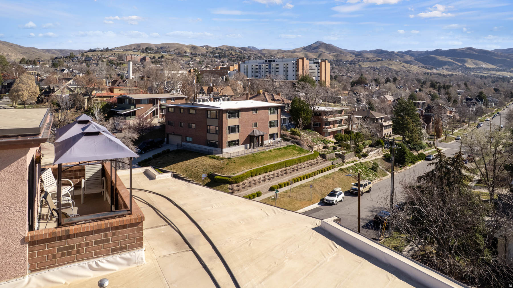 TOWER HILL - Residential