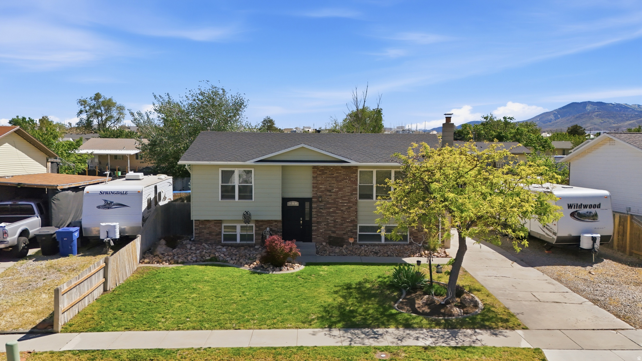 CANYON WEST - Residential