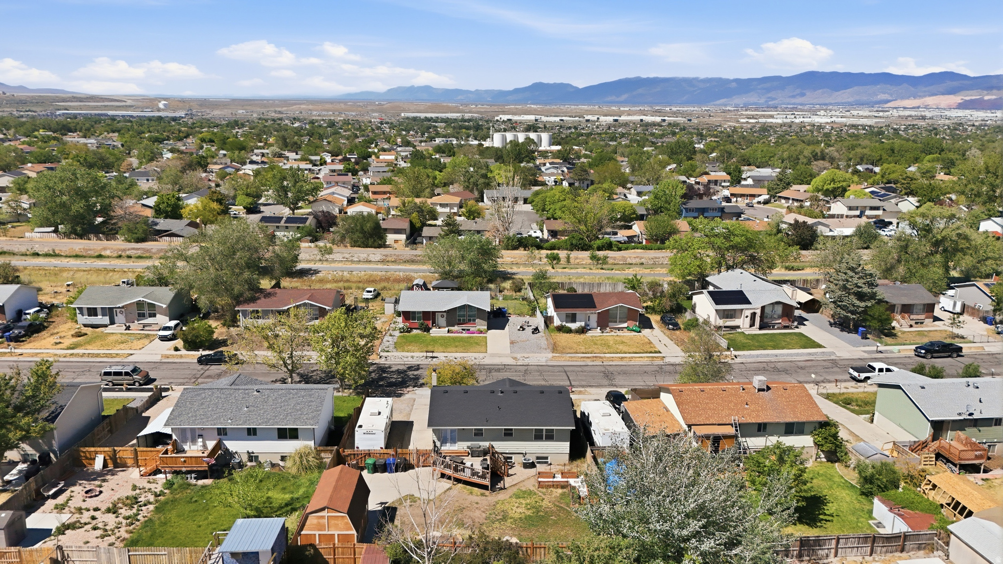 CANYON WEST - Residential