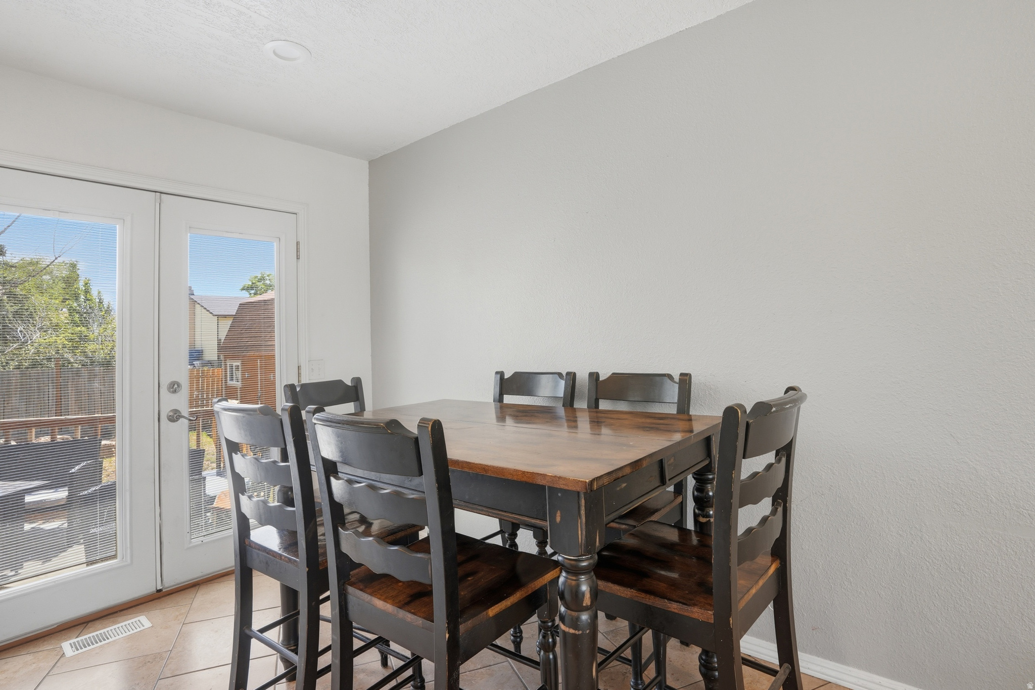 CANYON WEST - Residential