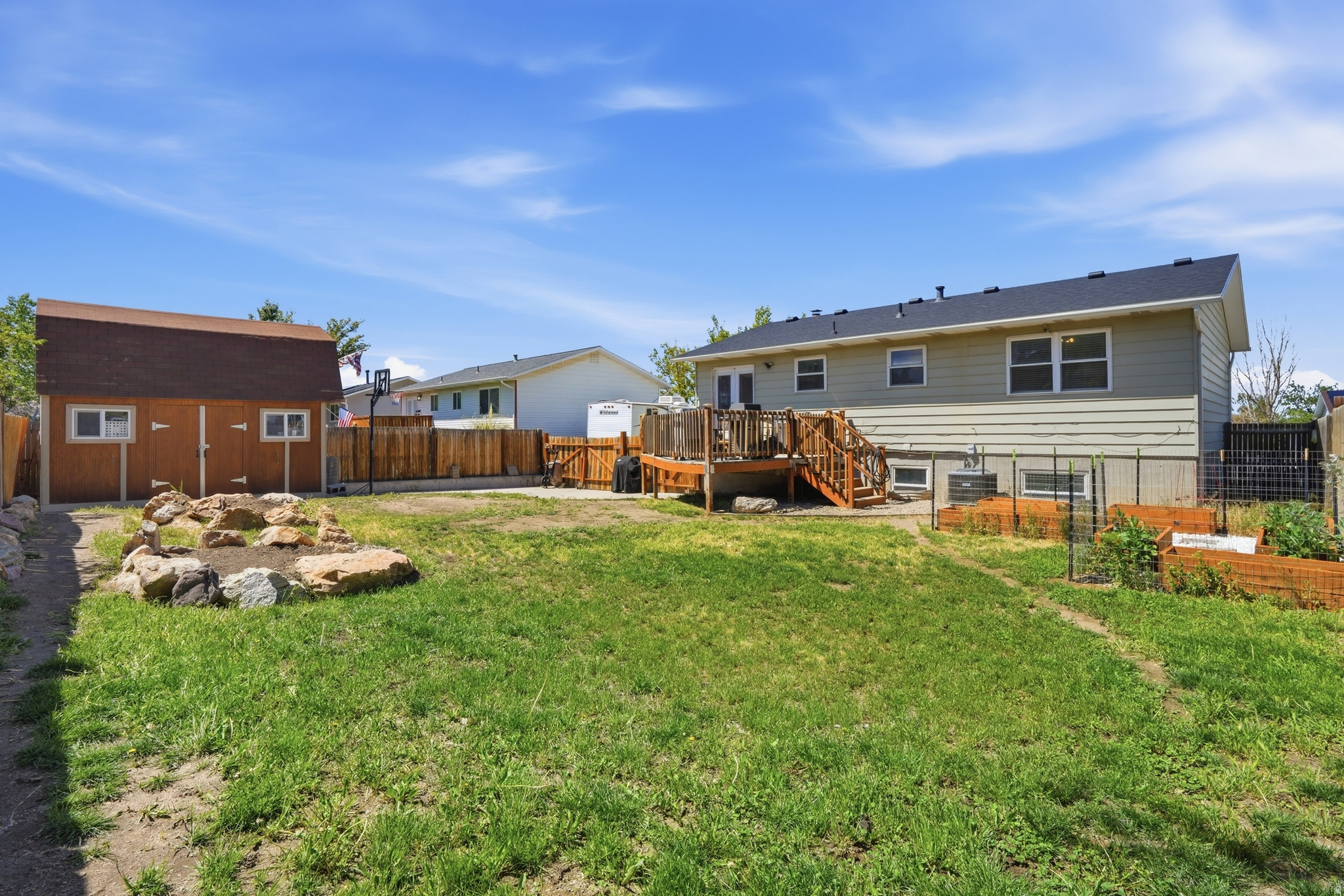 CANYON WEST - Residential