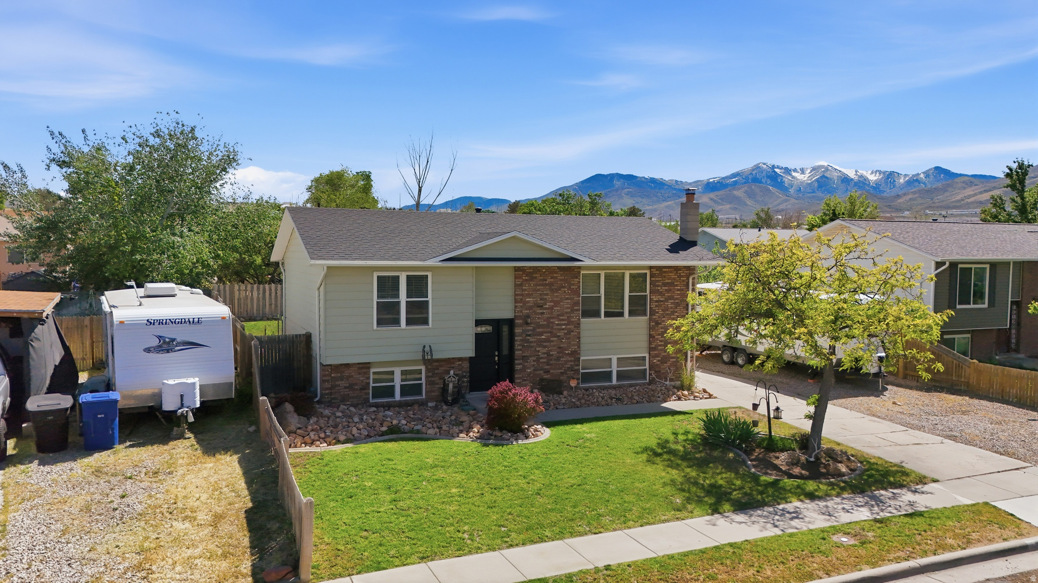 CANYON WEST - Residential