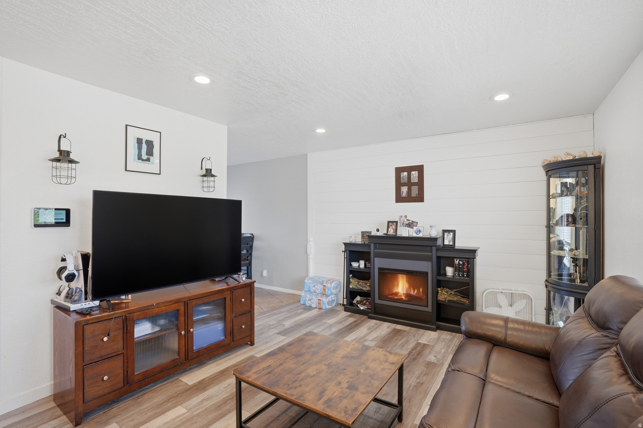 CANYON WEST - Residential