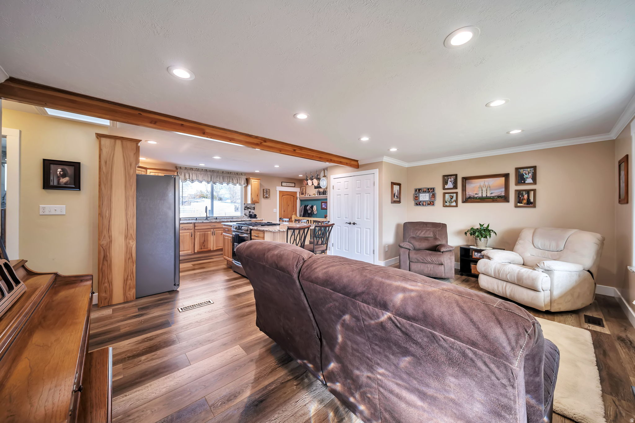 MIDVALLEY MANORS - Residential