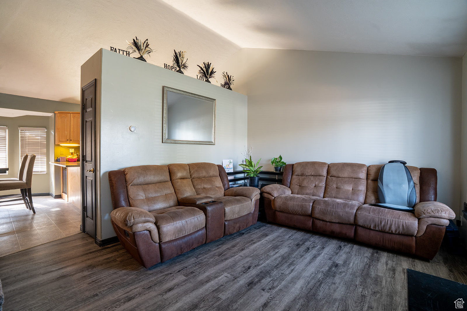 CHRISSAM MEADOWS - Residential