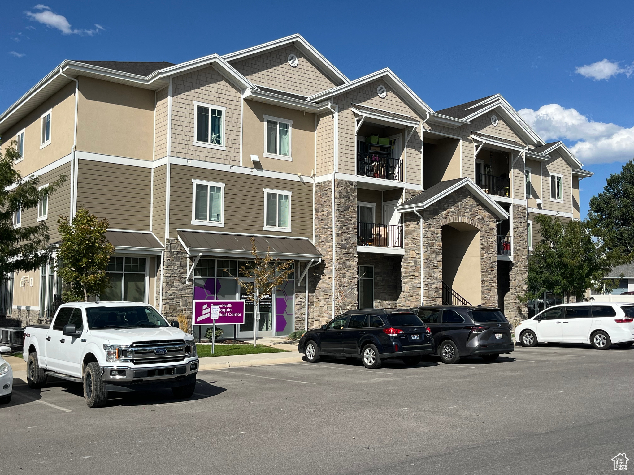 CENTENNIAL PARK - Commercial Sale