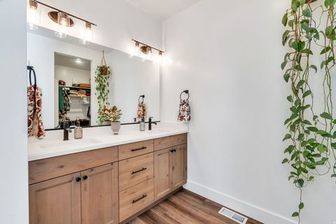 Tiny photo for 281 N PHEASANT DR, Mapleton, UT 84664 (MLS # 2139350)