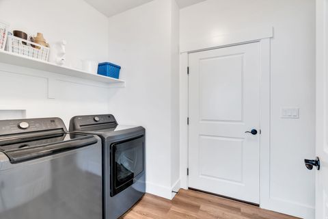 Tiny photo for 281 N PHEASANT DR, Mapleton, UT 84664 (MLS # 2139350)