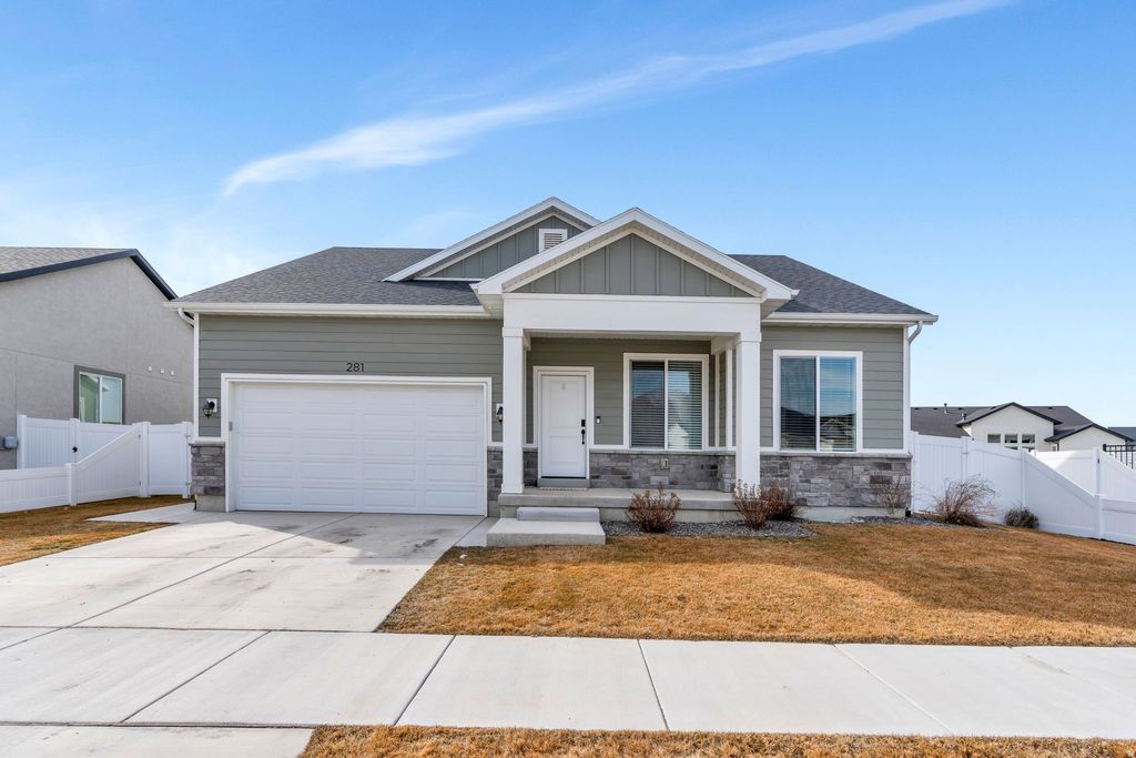 Photo of 281 N PHEASANT DR, Mapleton, UT 84664 (MLS # 2139350)