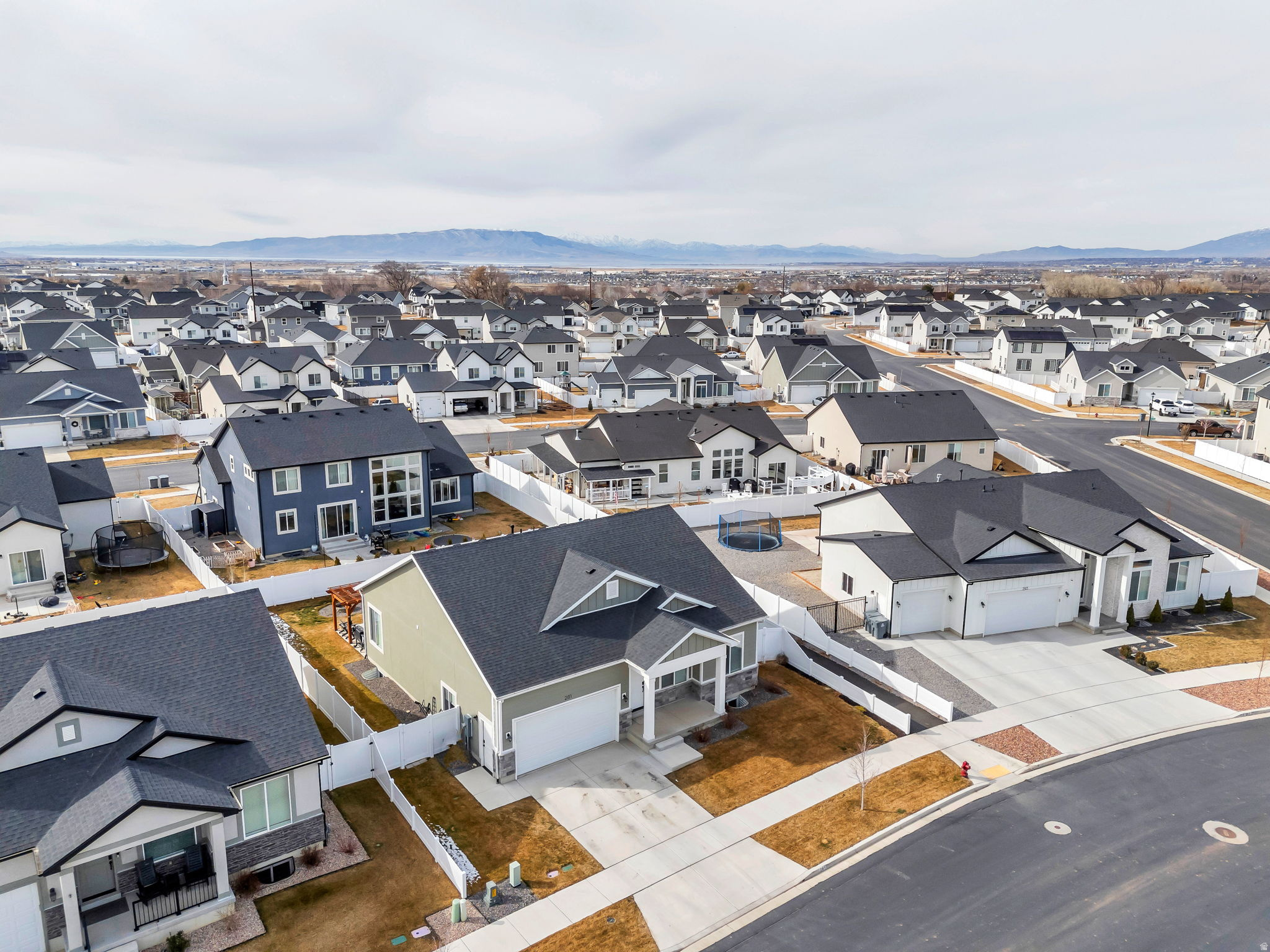 SUNRISE RANCH - Residential