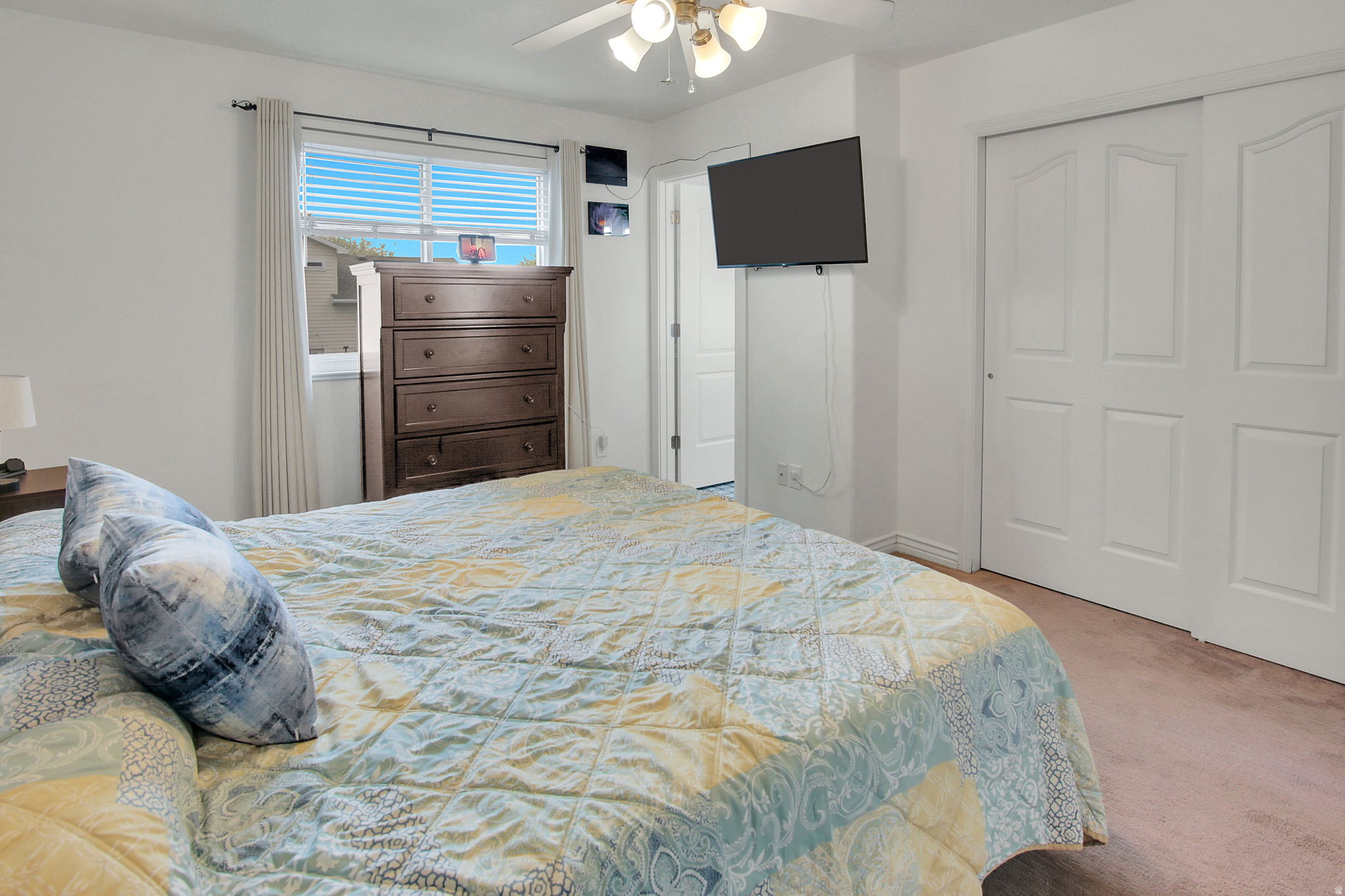 SNOWBERRY - Residential