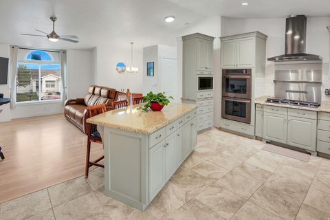 Tiny photo for 2113 W 2220 N, Clinton, UT 84015 (MLS # 2150097)