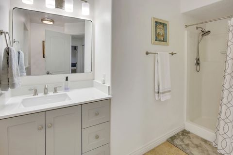 Tiny photo for 2113 W 2220 N, Clinton, UT 84015 (MLS # 2150097)