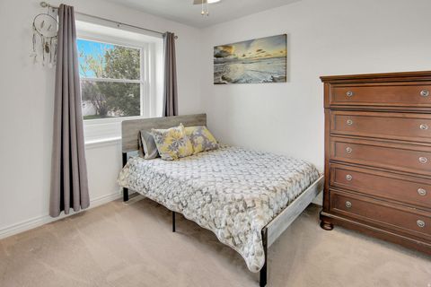 Tiny photo for 2113 W 2220 N, Clinton, UT 84015 (MLS # 2150097)