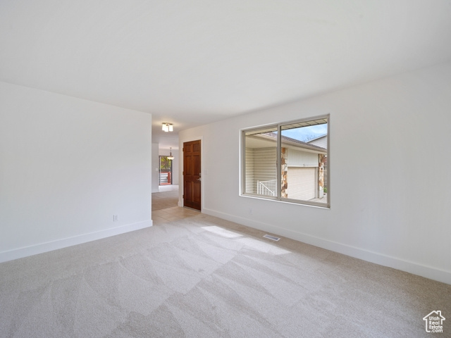 CLOVER CREST - Residential