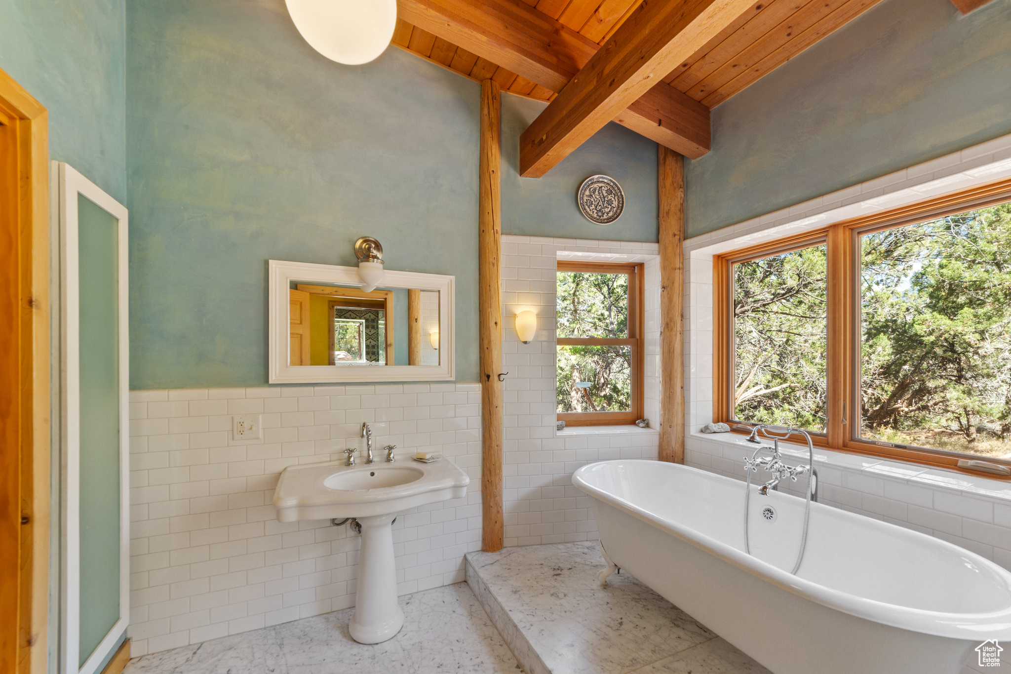 RIVER RANCHOS - Residential