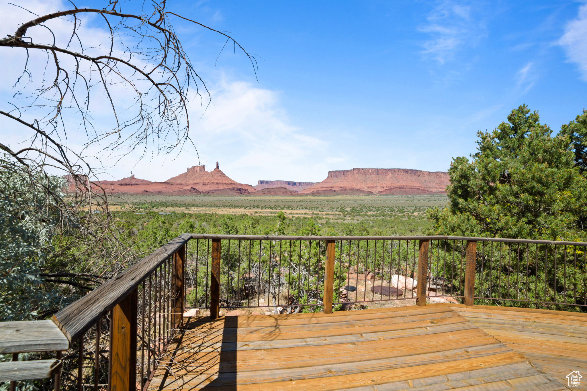 RIVER RANCHOS - Residential