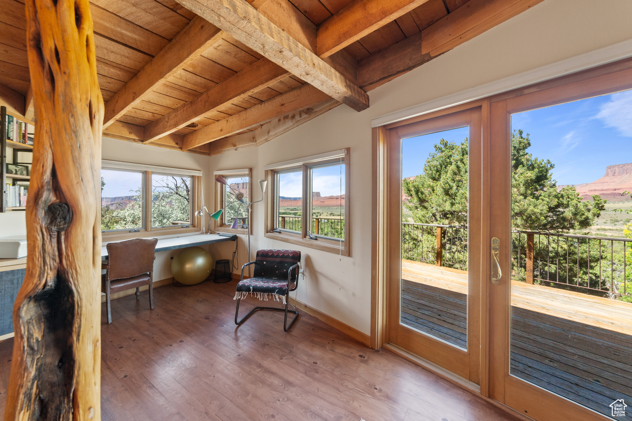 RIVER RANCHOS - Residential