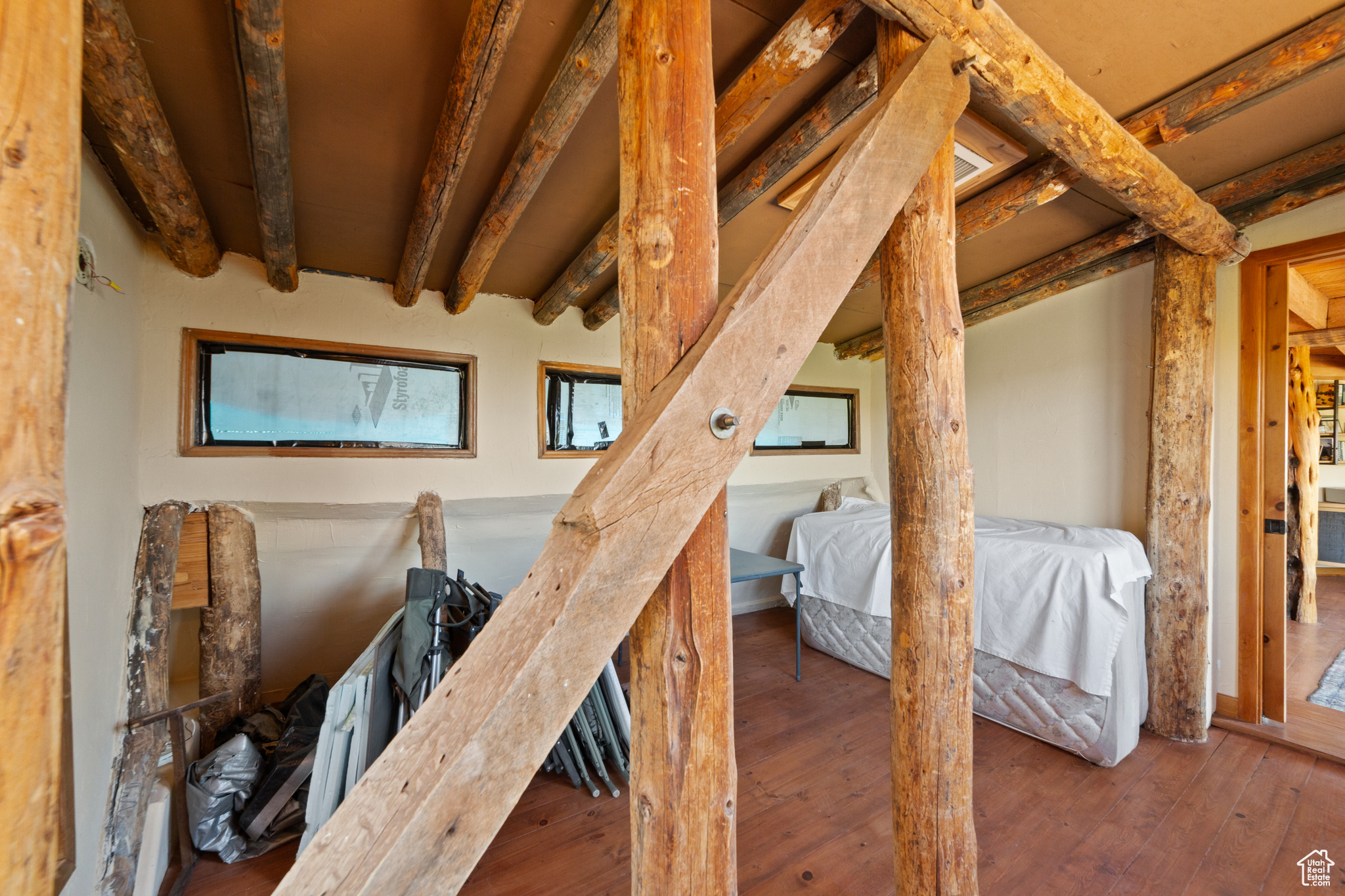 RIVER RANCHOS - Residential