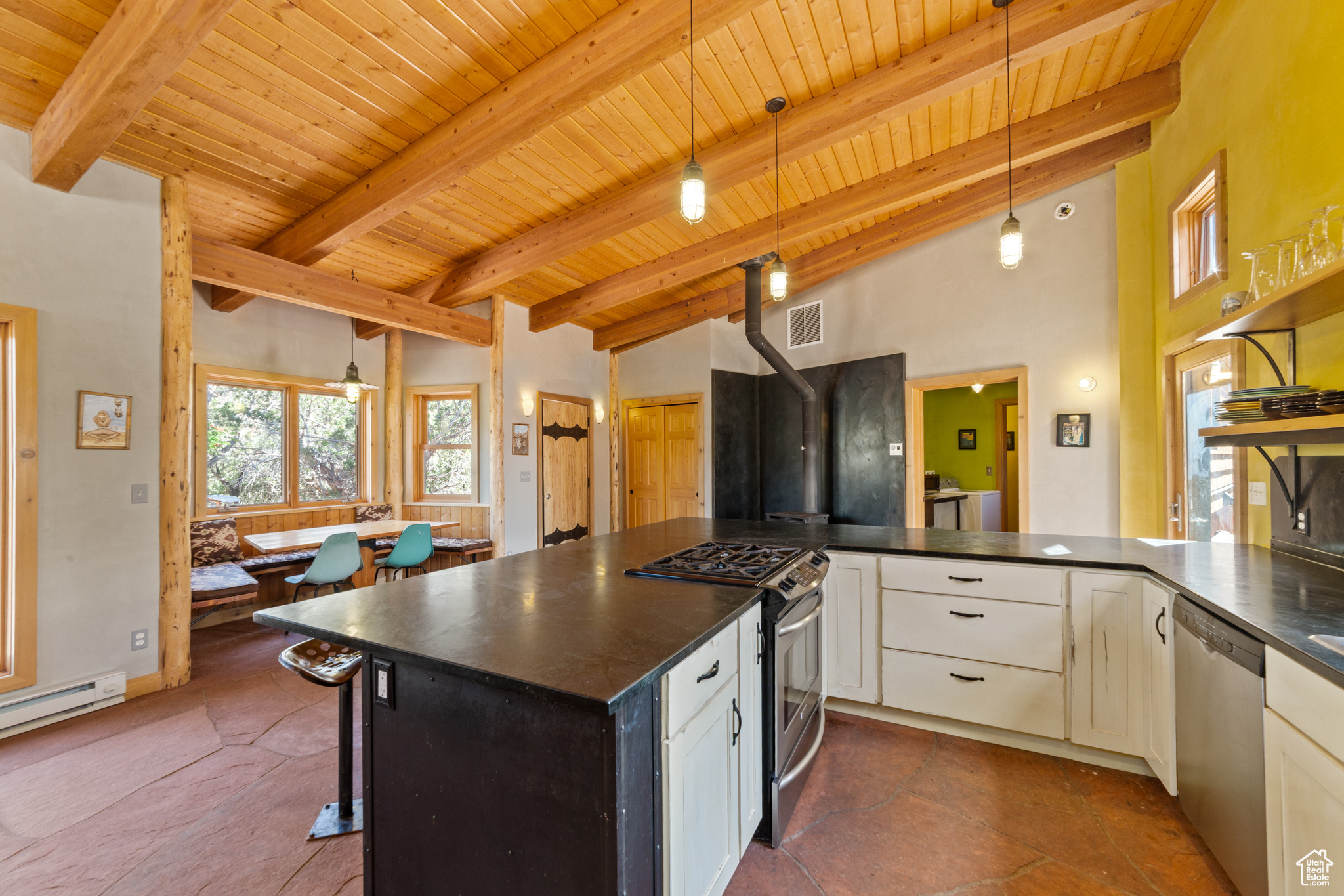 RIVER RANCHOS - Residential