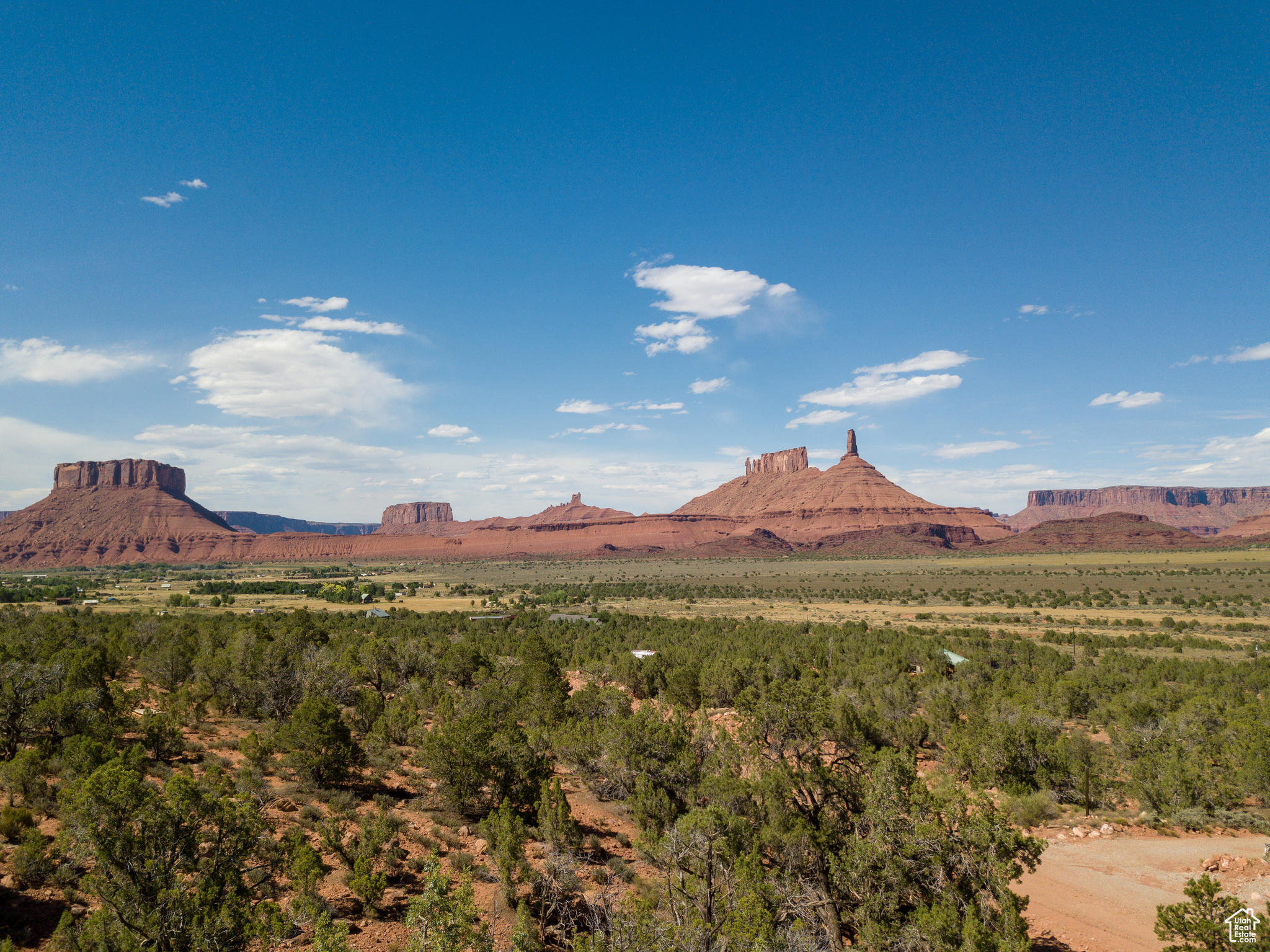 RIVER RANCHOS - Residential