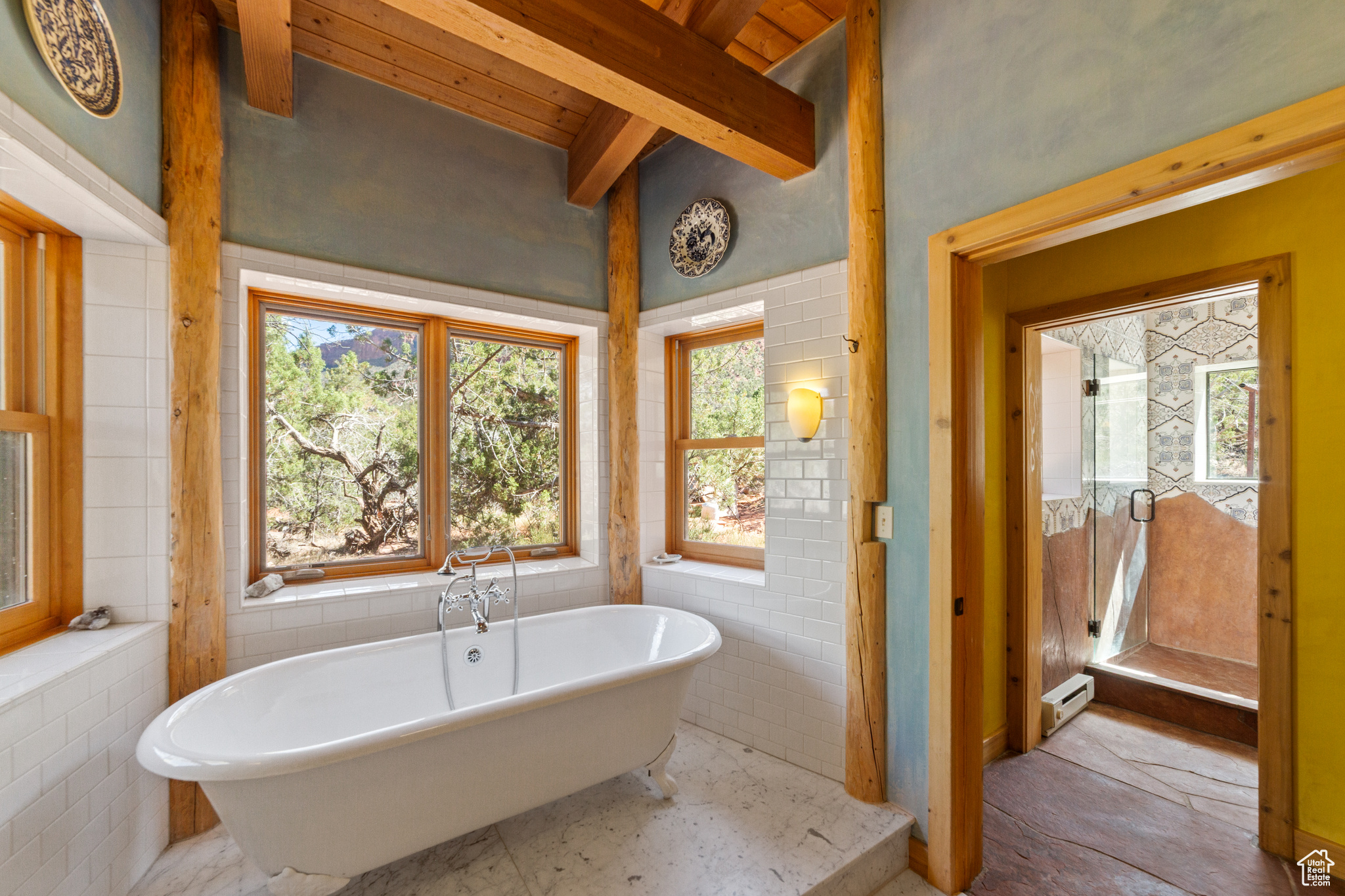 RIVER RANCHOS - Residential