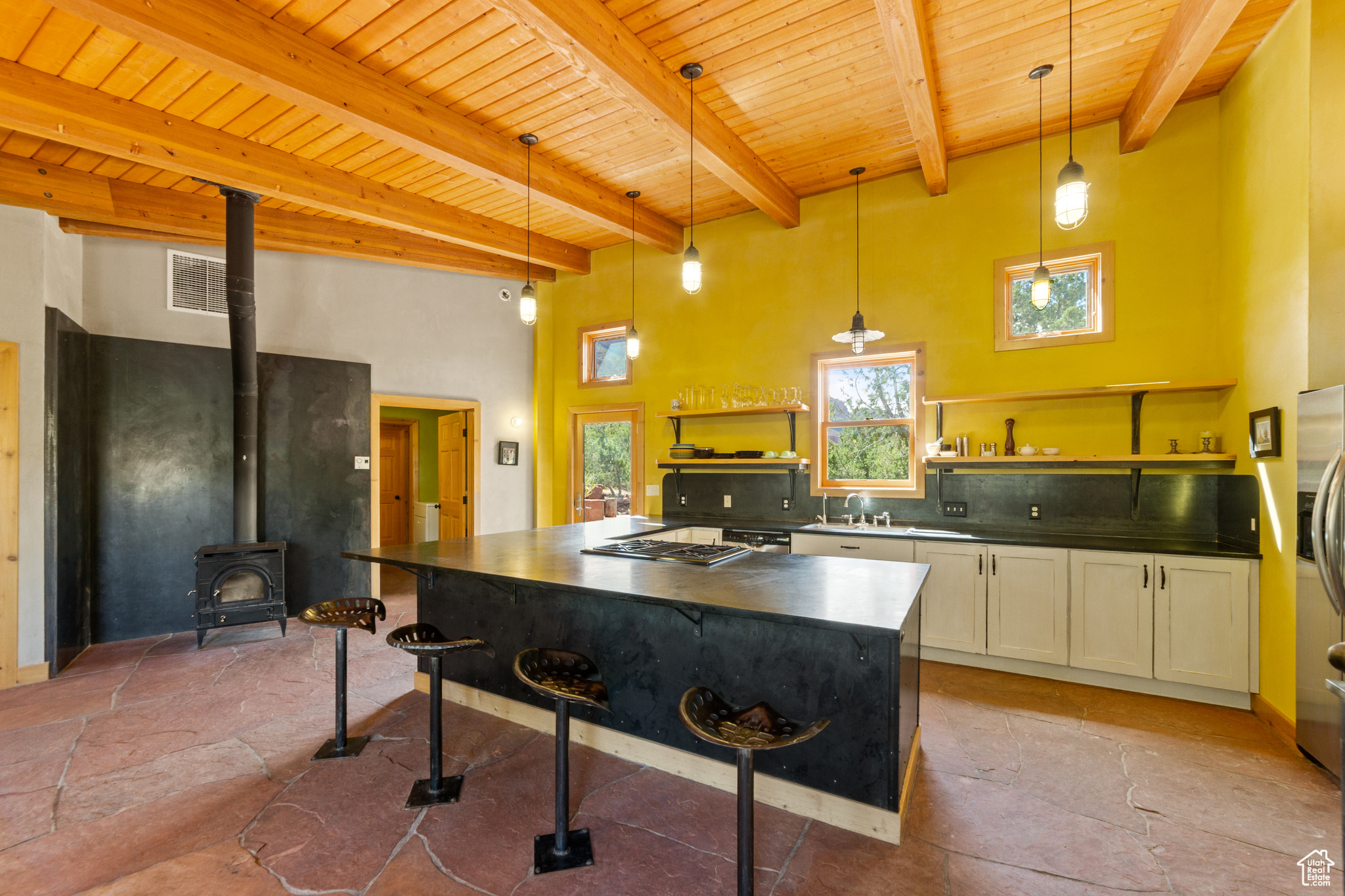 RIVER RANCHOS - Residential