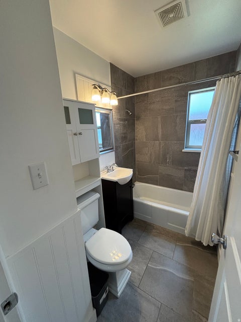 Tiny photo for 309 E 4475 S, Washington Terrace, UT 84405 (MLS # 2169846)