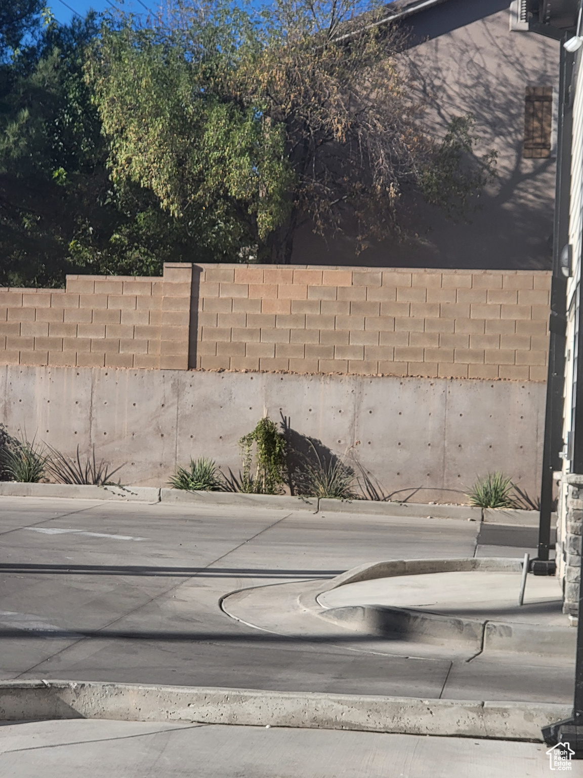 HAWKES - Commercial Sale