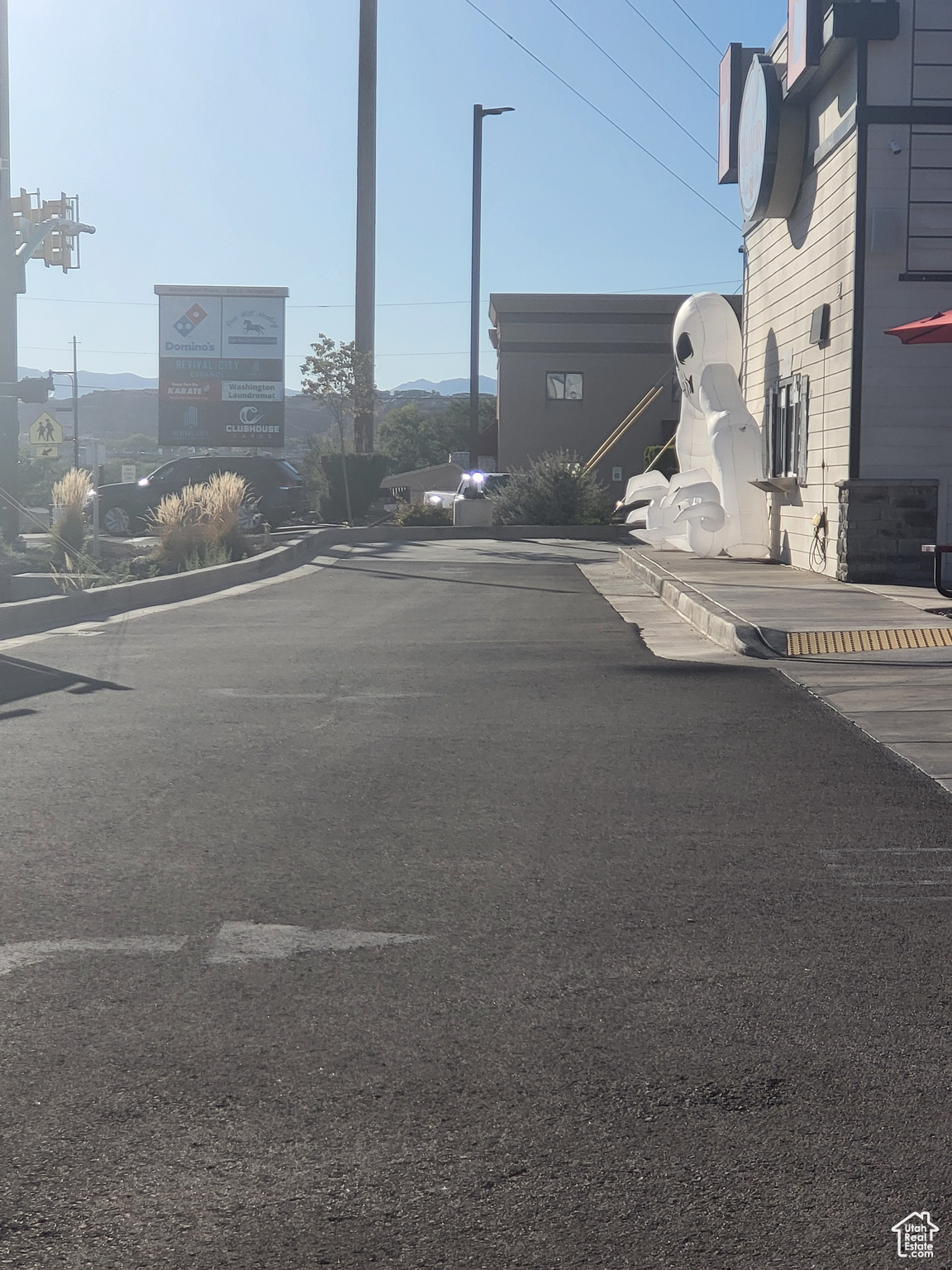 HAWKES - Commercial Sale