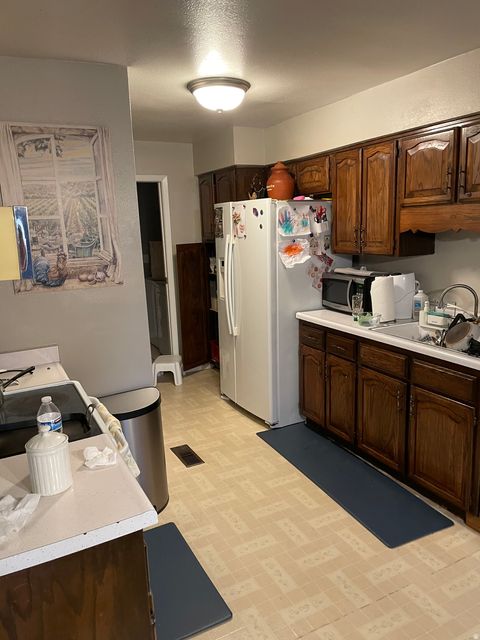 Tiny photo for 158 W WOODSIDE DR N, Provo, UT 84604 (MLS # 2135864)