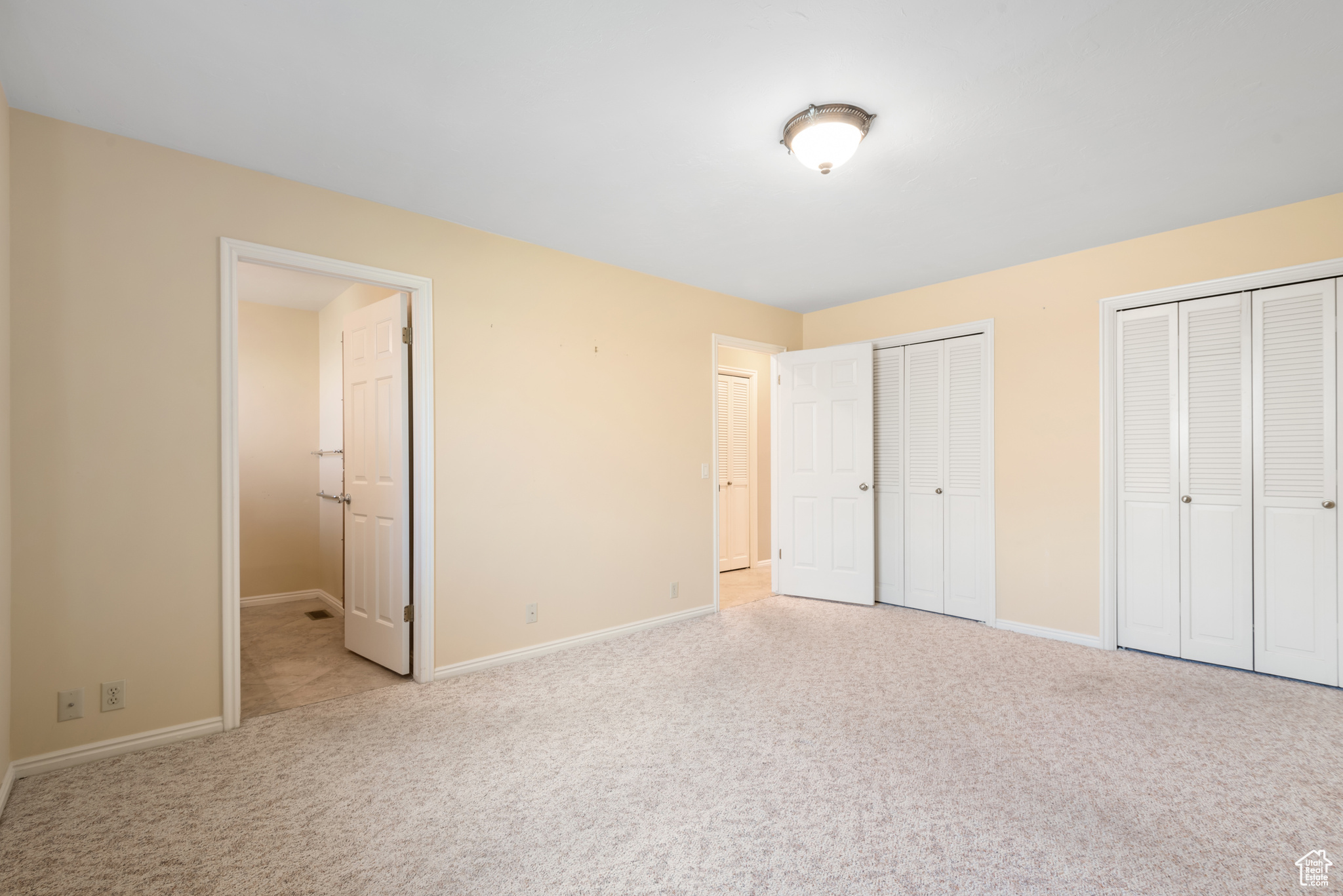 VINE STREET - Residential