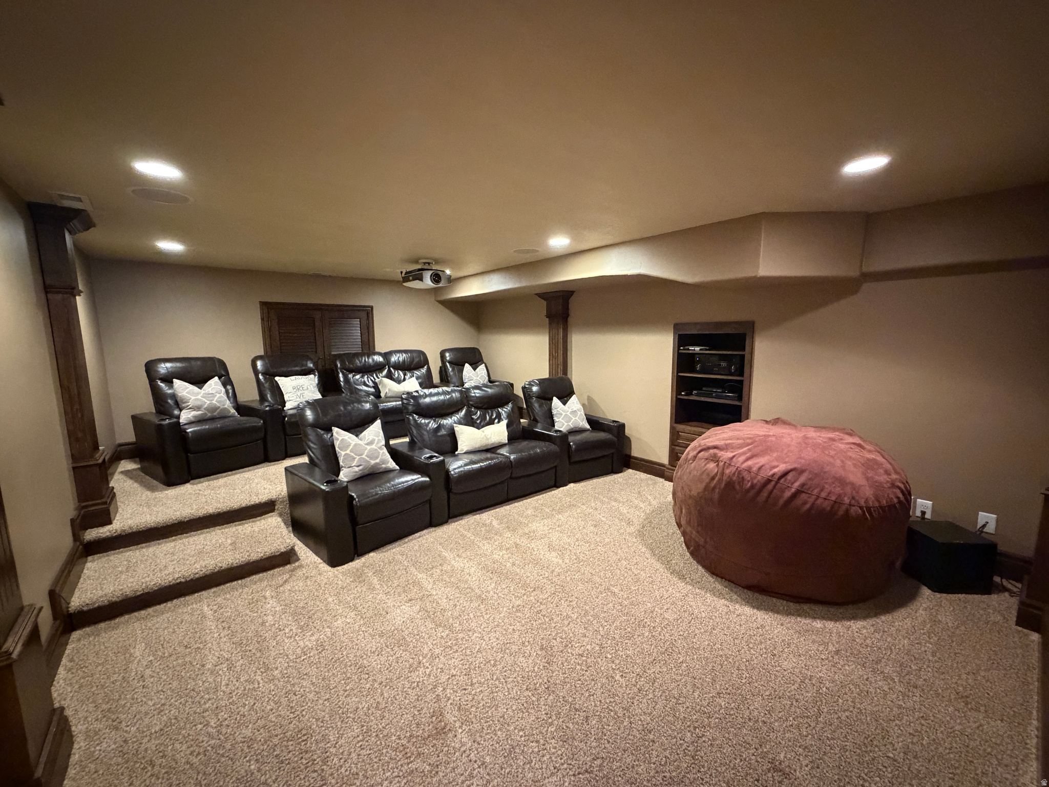 HIDDEN HOLLOW - Residential