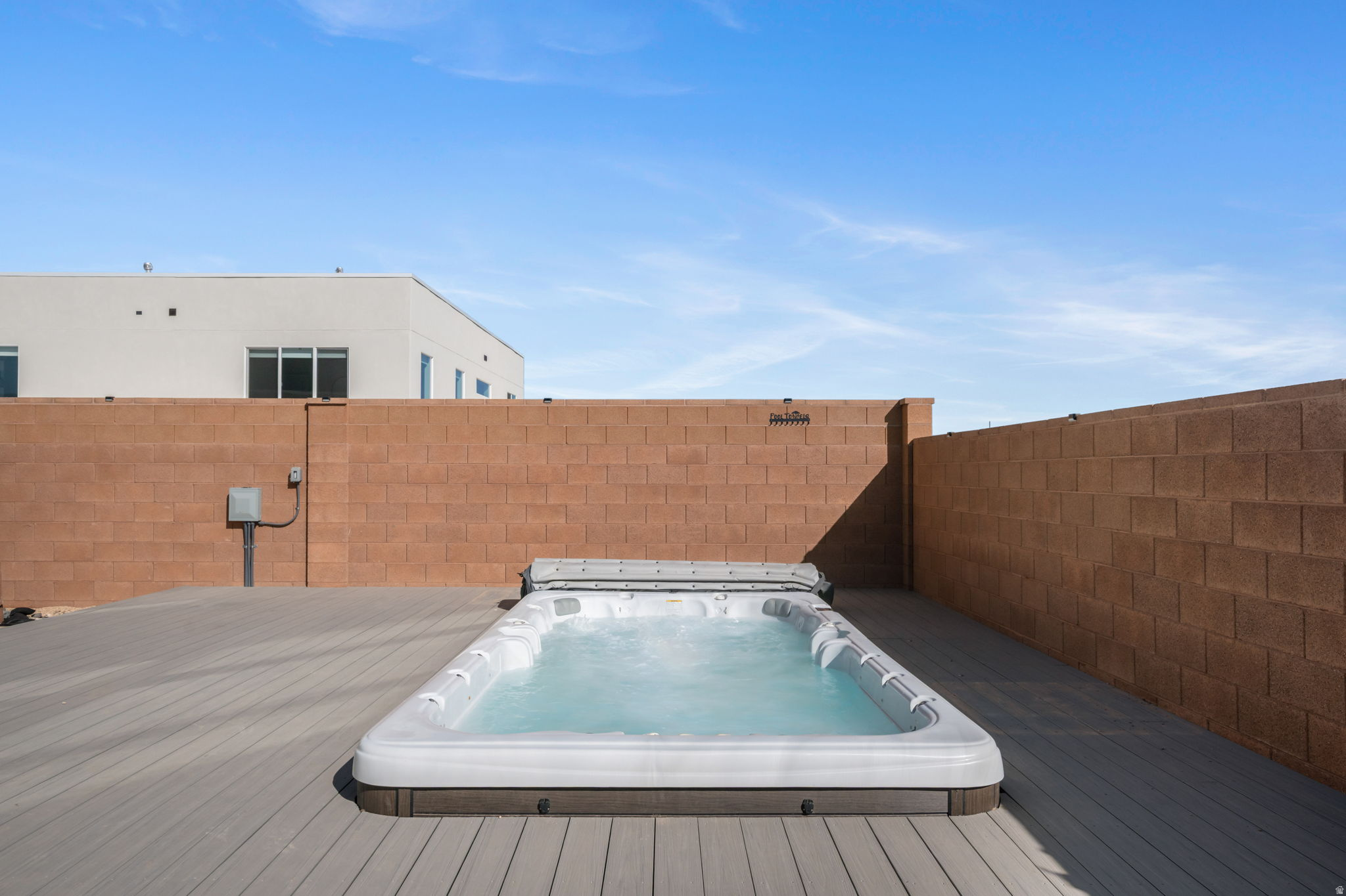 SALARNO HILLS AT DIVARIO - Residential