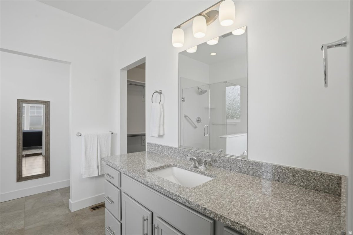 DAYBREAK - Residential