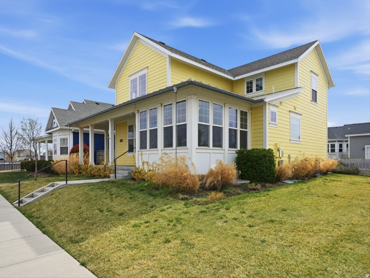 DAYBREAK - Residential