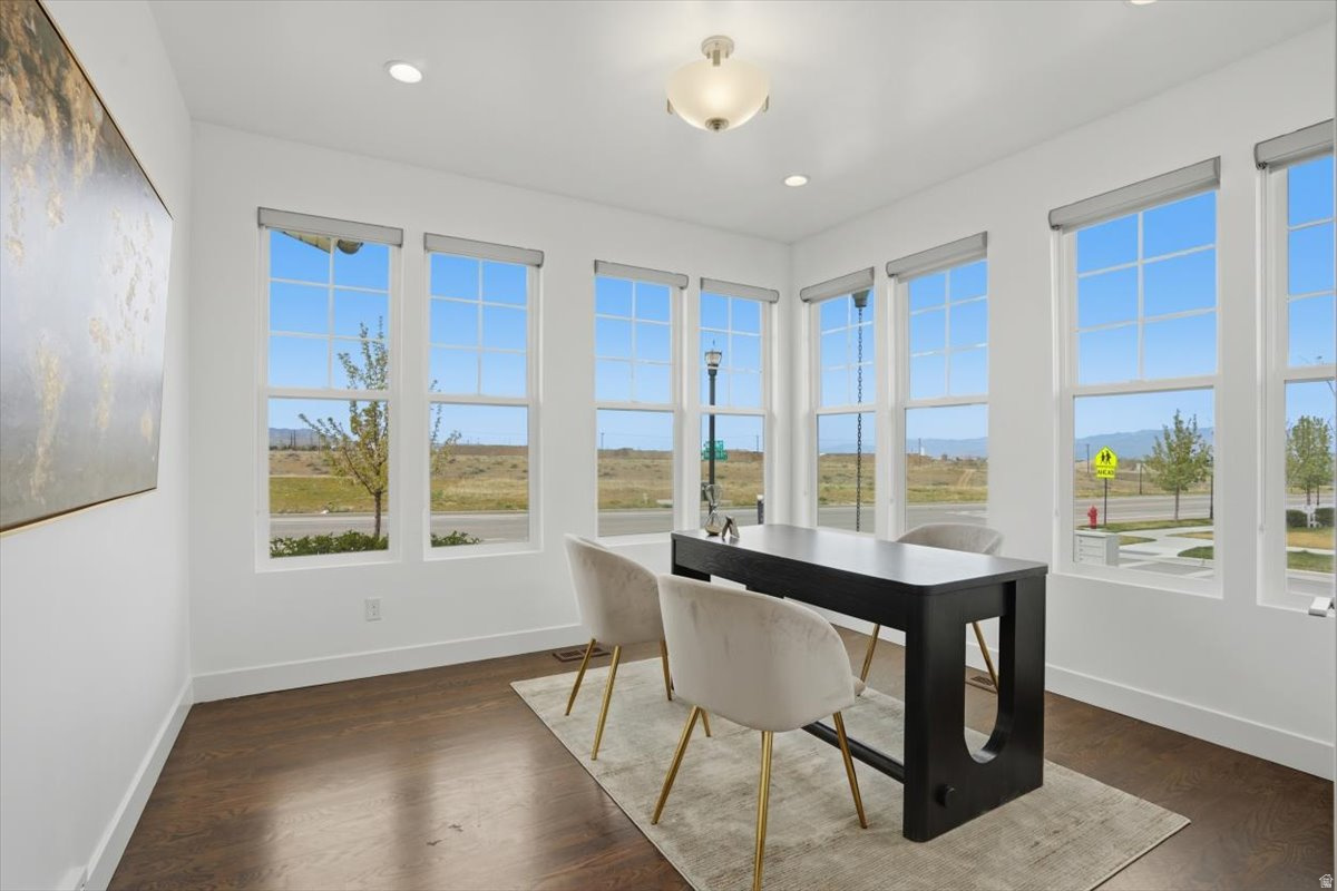 DAYBREAK - Residential