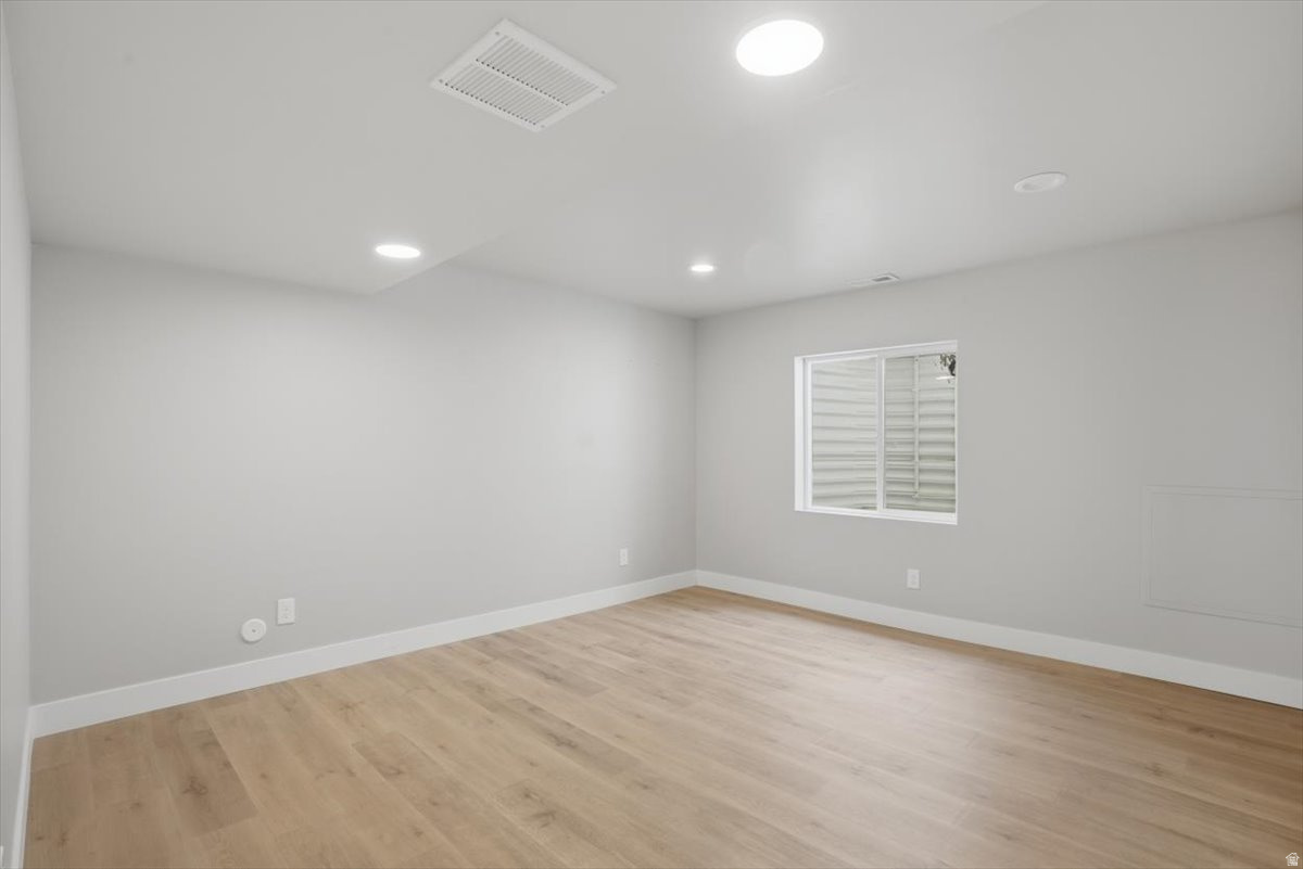 DAYBREAK - Residential