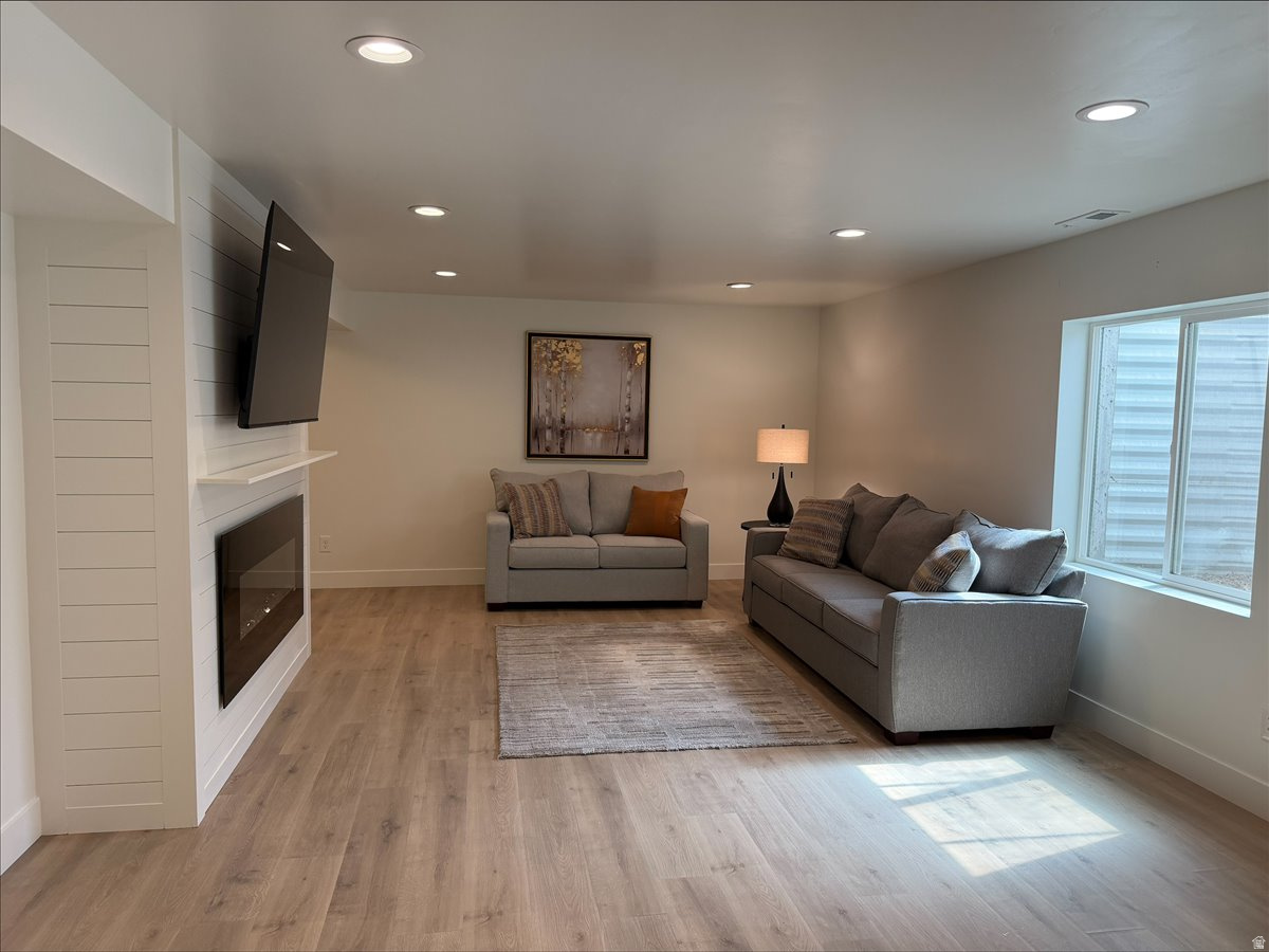 DAYBREAK - Residential