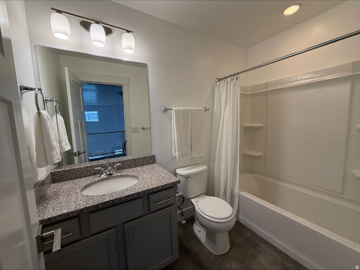 DAYBREAK - Residential