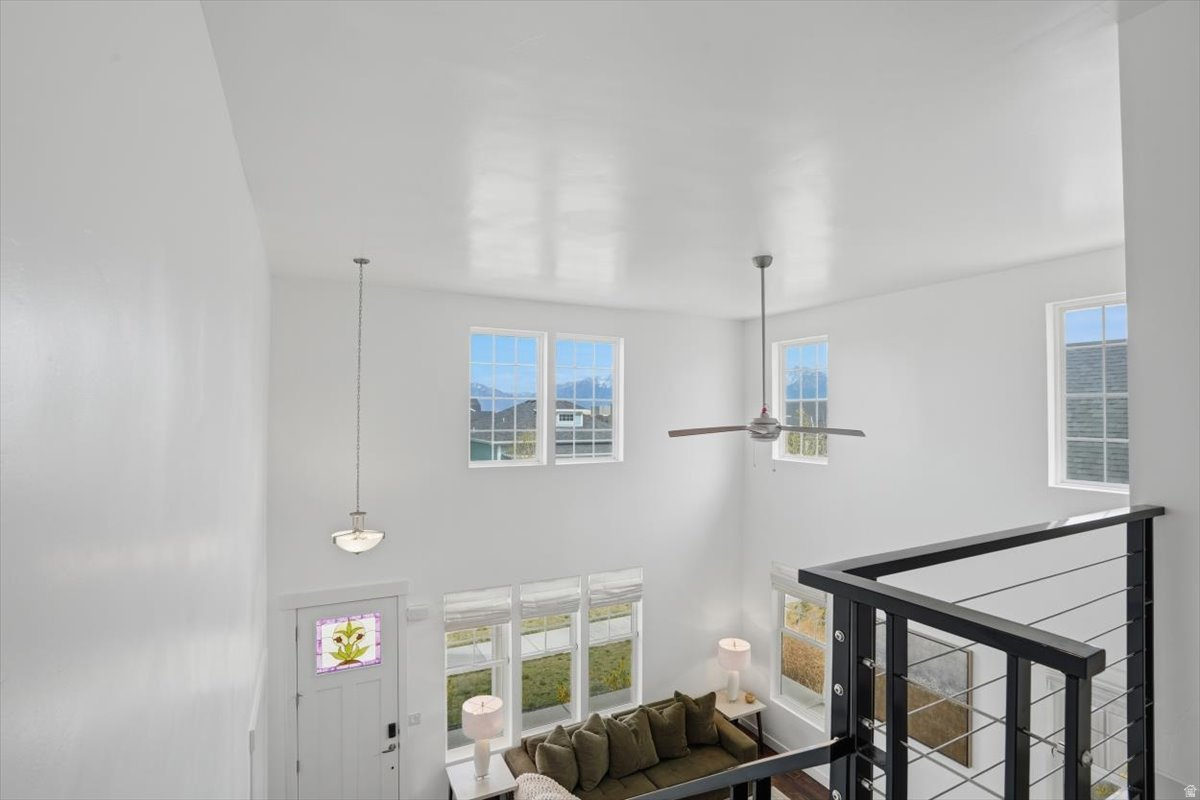 DAYBREAK - Residential