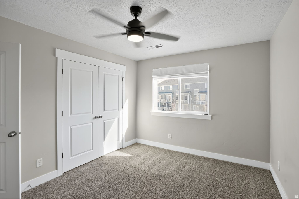 IRON HORSE TOWNHOMES - Residential