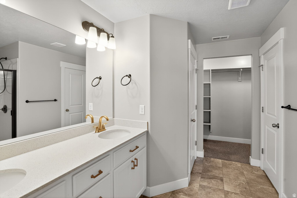 IRON HORSE TOWNHOMES - Residential