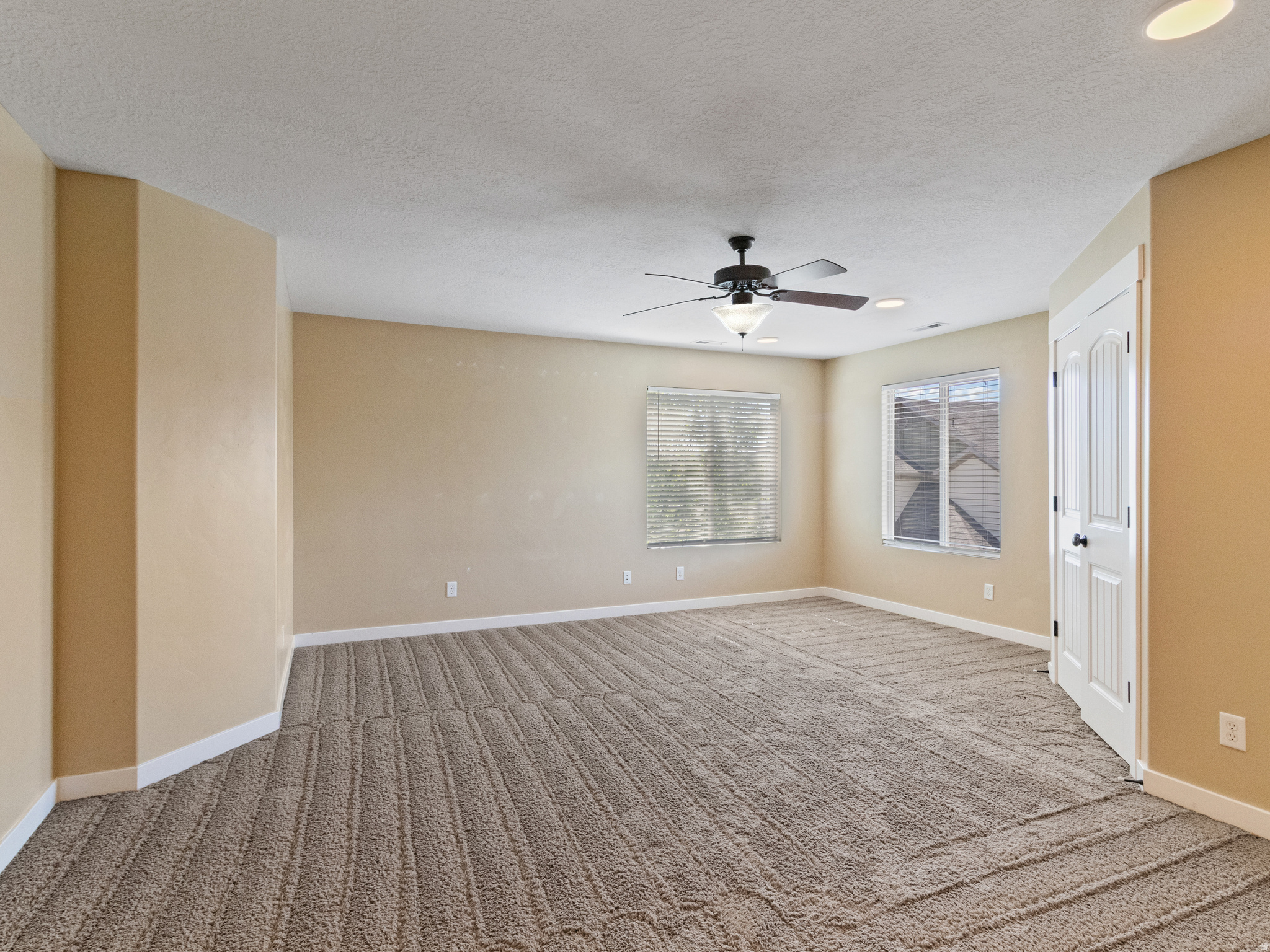 SPRING VALLEY TOWNHO - Residential
