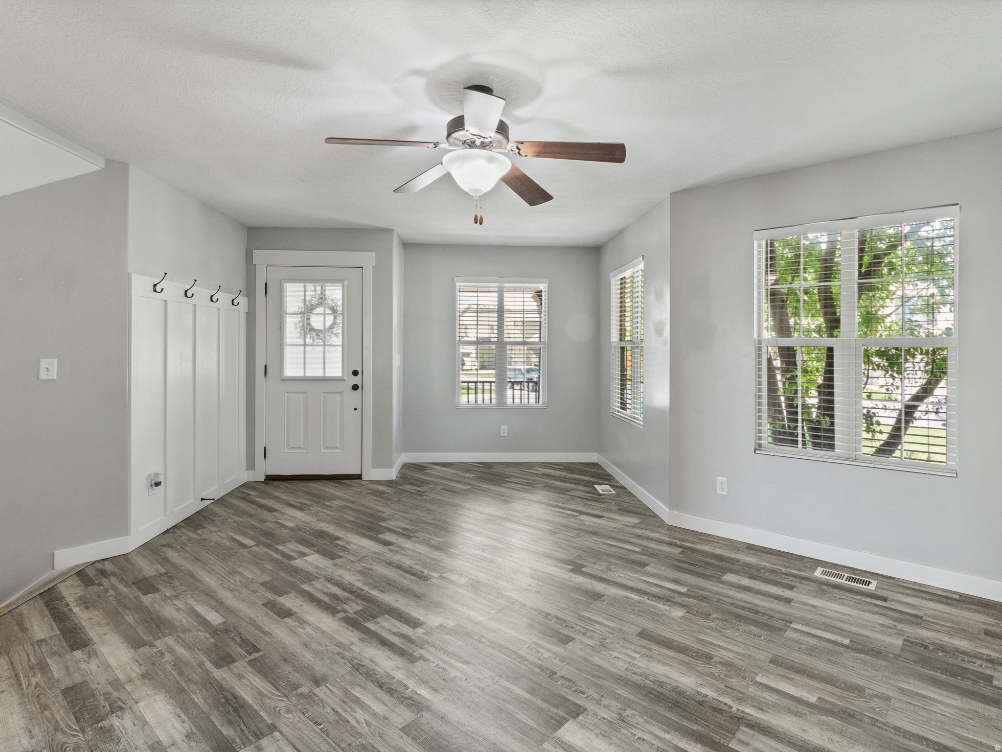 SPRING VALLEY TOWNHO - Residential