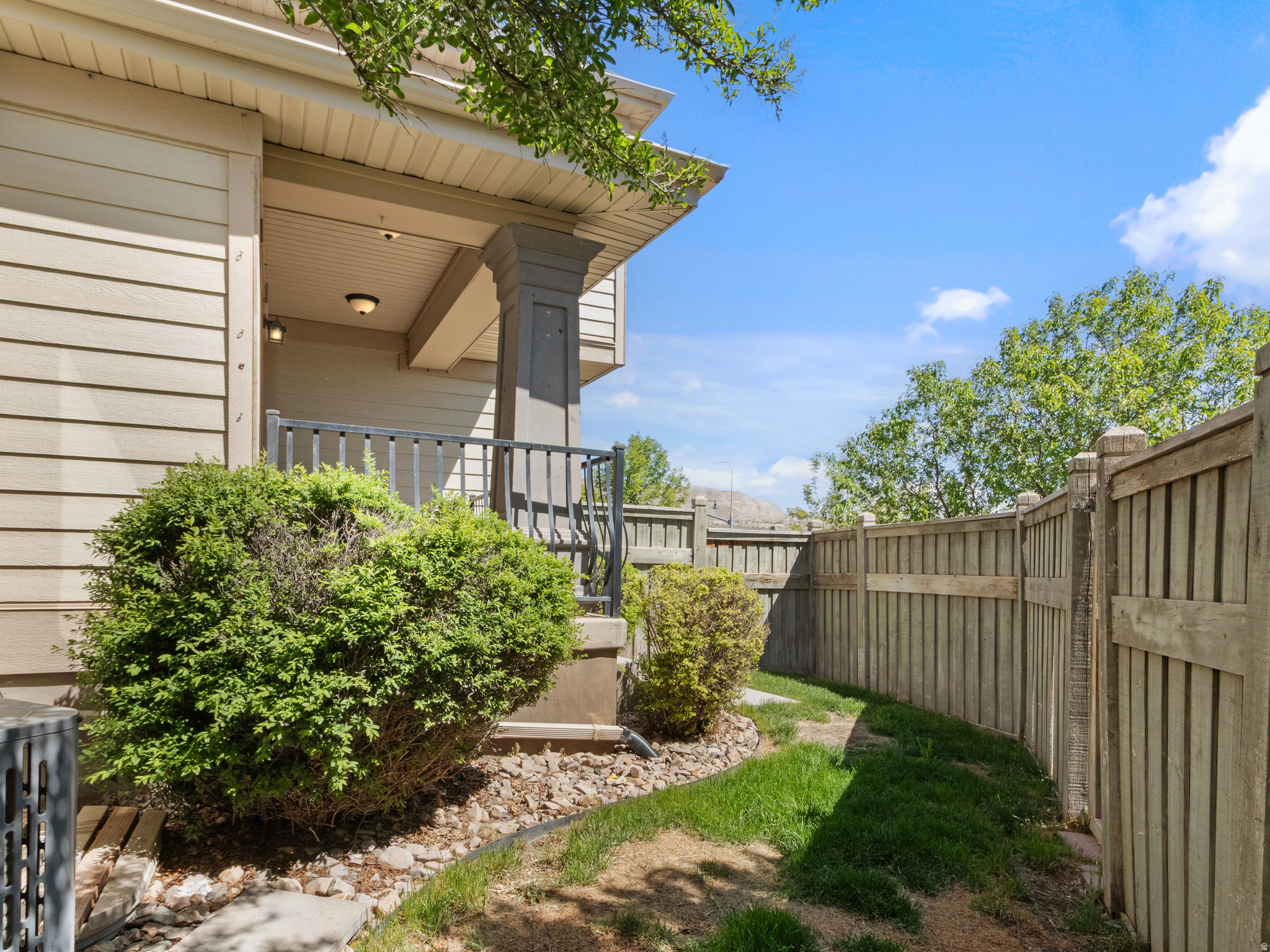 SPRING VALLEY TOWNHO - Residential