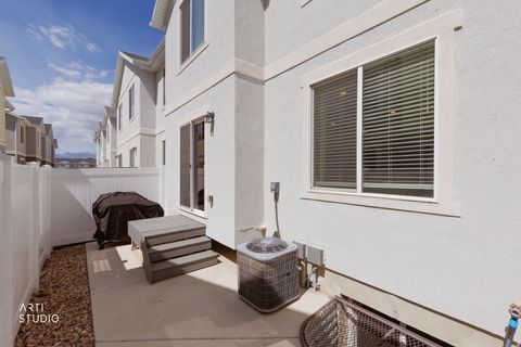 Tiny photo for 1081 E JACK DR, Saratoga Springs, UT 84045 (MLS # 2149091)
